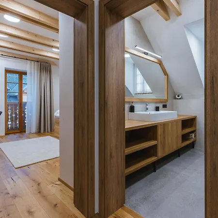 度假居 Alpine House 77 *